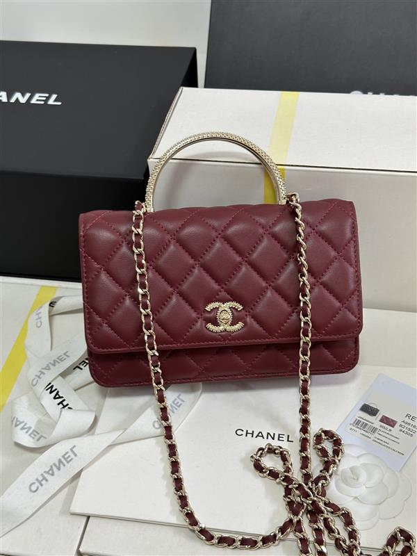 2026127205142143 700